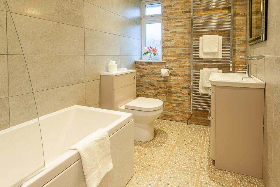 Westlea Guest House Алнмут Экстерьер фото